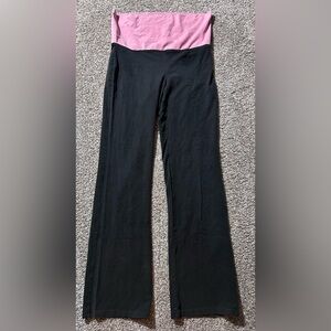 Y2K Bling Foldover Flare Leggings, featuring a rhinestone-studded pink waistband